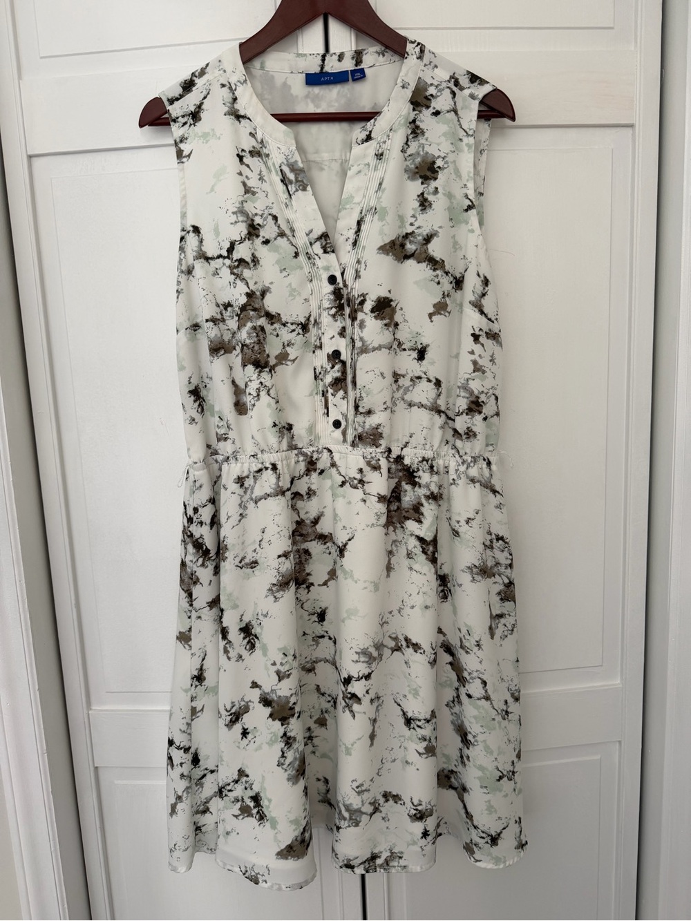 Apt 9 White Marble-Print Sleeveless Women’s Dress